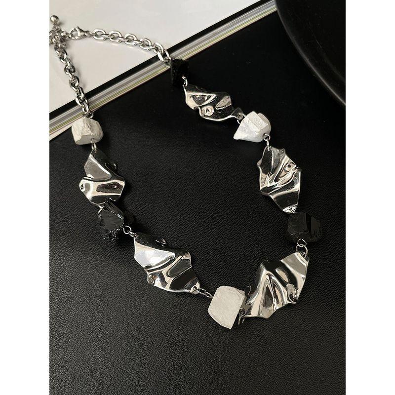Fashion Retro Minority Punk Necklace for Women Stylish Fancy All-Match Necklace Accessible Luxury Clavicle Chain Fancy Accessories