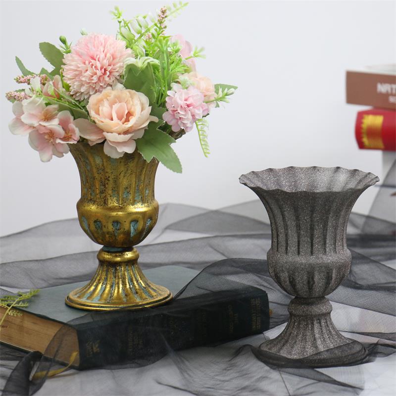 Antique Look Metal Flower Pot - Wedding Table Centerpiece Dried Flower Holder for Home Decor Vintage Style Photo Shoot Accessory