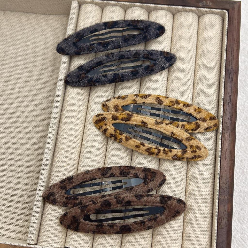 Korean Leopard Print Hair Clip for Babies - Forehead, Side Bangs, Back of Head Accessory for Autumn & Winter.