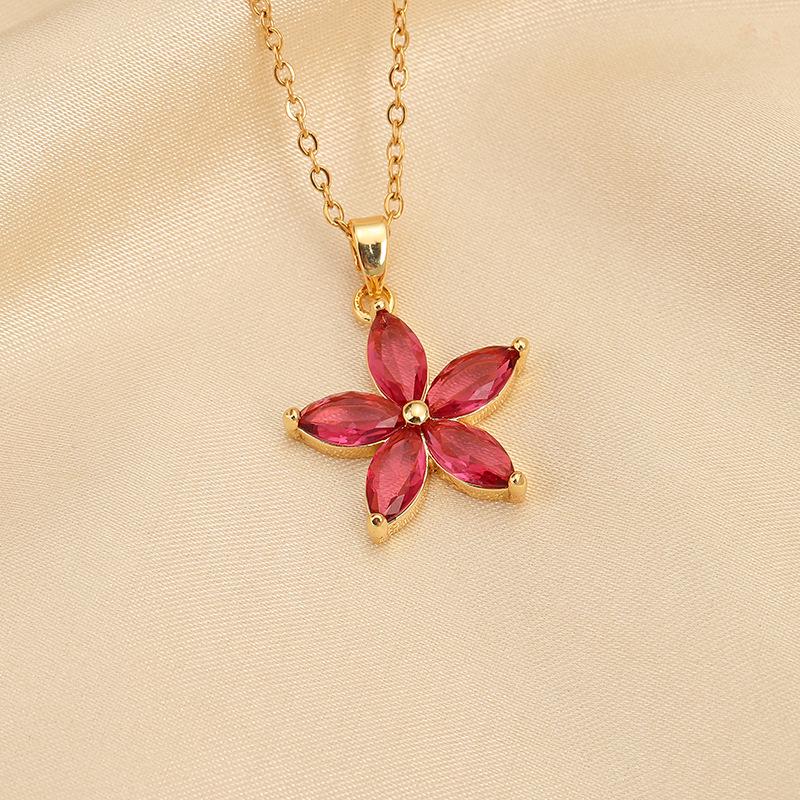Titanium Steel Non-fading Necklace - European & American Style, Light Luxury, Versatile Korean Fashion, Perfect for Women and Girlfriend Gifts.