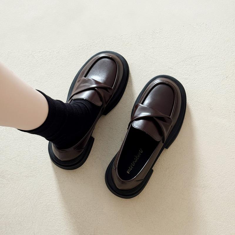 

Женские весенне-осенние новые повседневные туфли-лодочки на платформе, черные туфли из маленькой кожи 40 коричневый