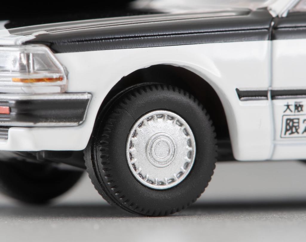 TOMYTEC Tomica Limited Vintage Neo Nissan Cedric Van Transport Vehicle Completed Product LV-N331a (ALSOK)