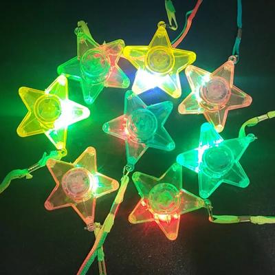 10/20/30/50 pièces Pendentifs Colliers Lumineux LED Étoile Cœur Clignotants Lumineux Colliers Lumineux Enfants Filles Colliers LED Clignotants Fête