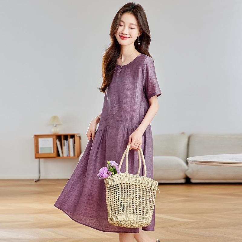 Women's Summer 2025 A-Line Dress: Mid-Length, Round Neck, Waist-Cinching, Slimming, Short Sleeves, Age-Reducing, Fashionable.