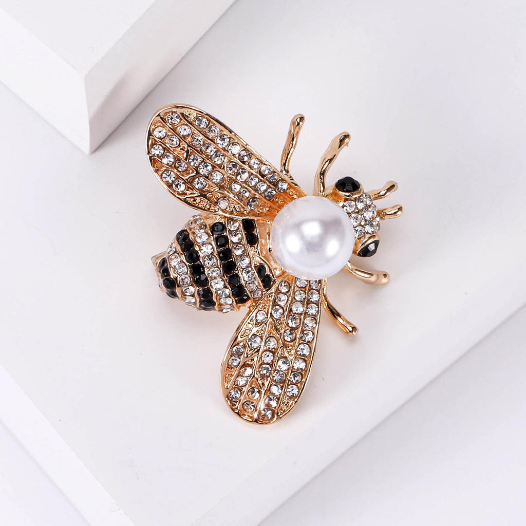 Fashion Alloy Rhinestone Pearl Bee Brooch Cartoon Fashion Ladies Suit Cardigan Corsage Ornament Pin
