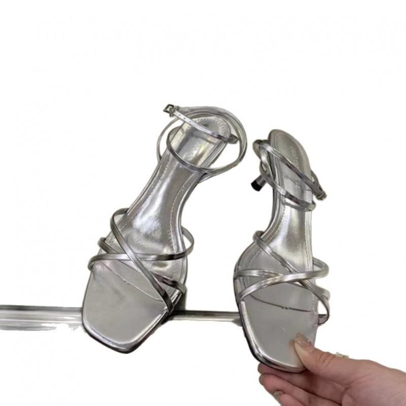 Niche French temperament one-word cool slippers fairy shoes to wear outside the summer of 2025 new square head stiletto sandals