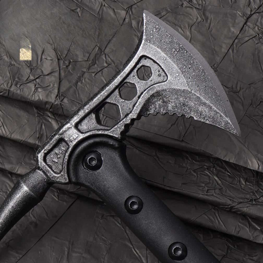 Multi-functional T actical Axe Mountain-splitting Axe Outdoor Self-defense and Survival Equipment Wood-splitting Engineer Axe