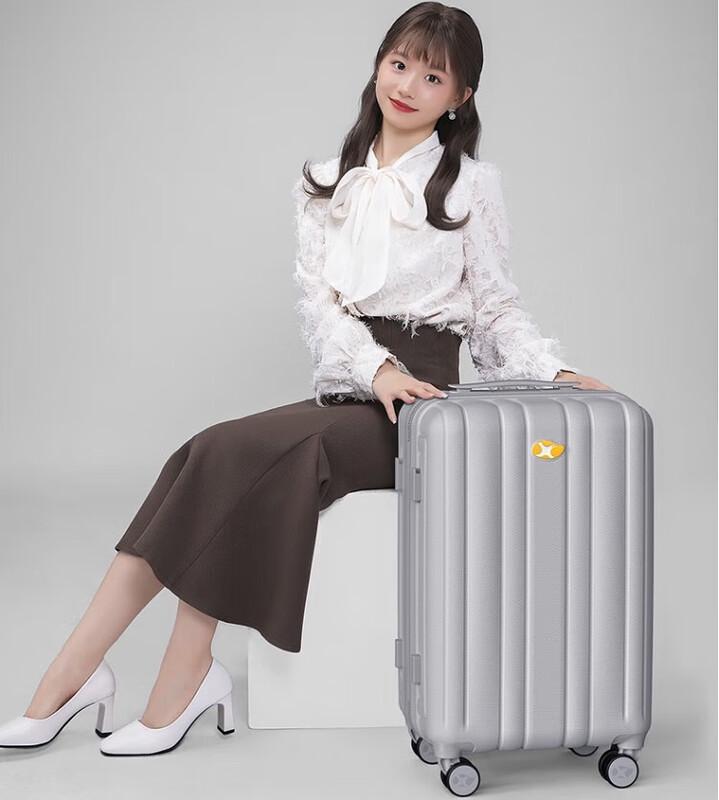 Mango Bird Stylish PC Hardside Spinner Luggage