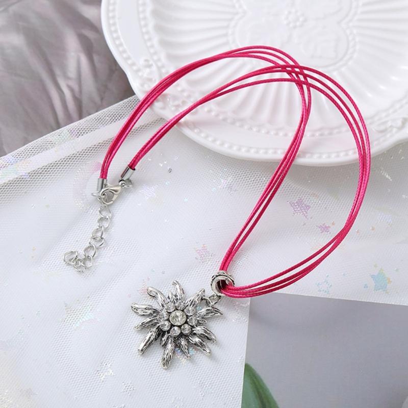 Elegantní náhrdelník s přívěskem květiny Módní doplněk Náhrdelník s přívěskem protěže Nastavitelný řetízek pro denní nošení i na párty