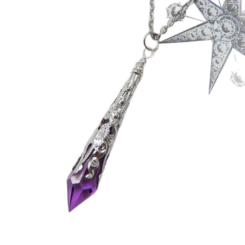 Gothic Heart Shaped Pendant Necklace With Vintage Silver Alloy Chain For Women