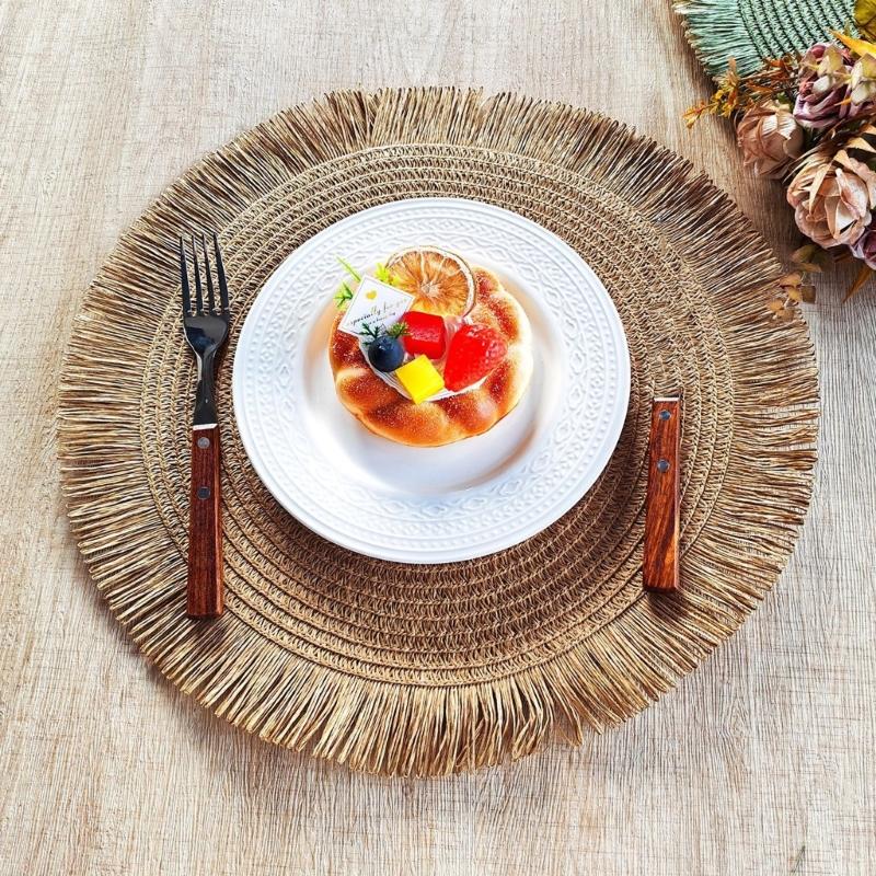Safe Round Paper Placemat With Pattern For Indoor And Outdoor Use Round Place Mats