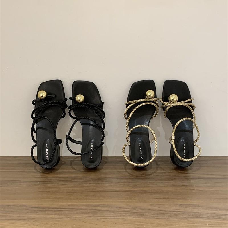 French style is beautiful, golden toe sandals women's summer new models are not tired, low heels, thin straps, fairy Roman shoes