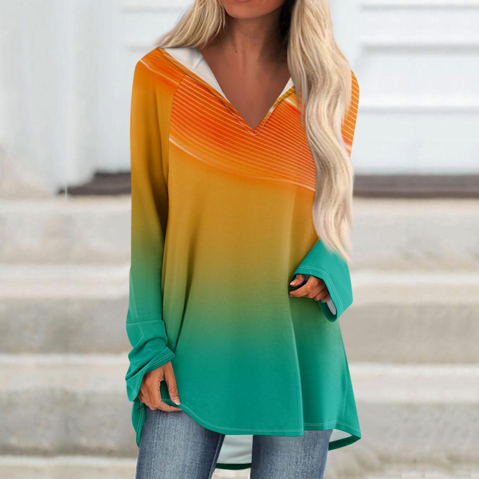 Женские свободные топы с V-образным вырезом и капюшоном с длинными рукавами — фото 11