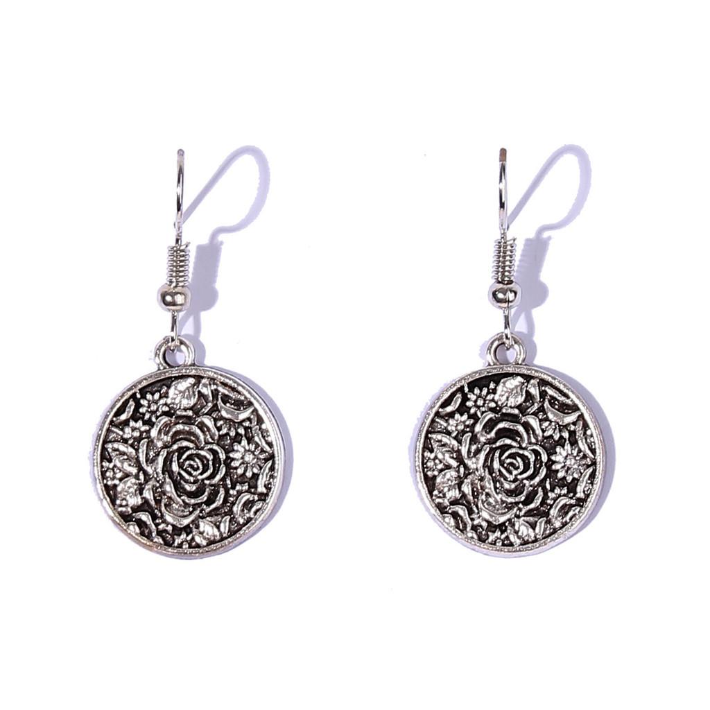 

Metal Pendant Earrings With Floral Shape And Elegant Finish For Birthday And Holiday Gifts