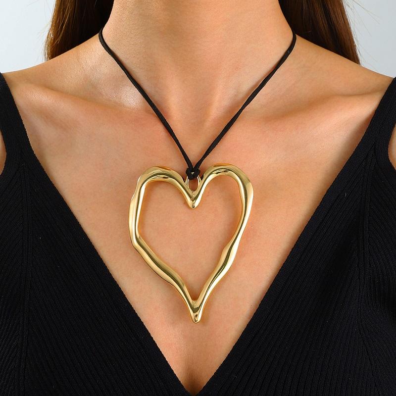 Exaggerated Metal Big Love Heart Pendant Earrings Necklace for Women Gothic Black Rope Knotted Bowknot Adjustable Chain Jewelry