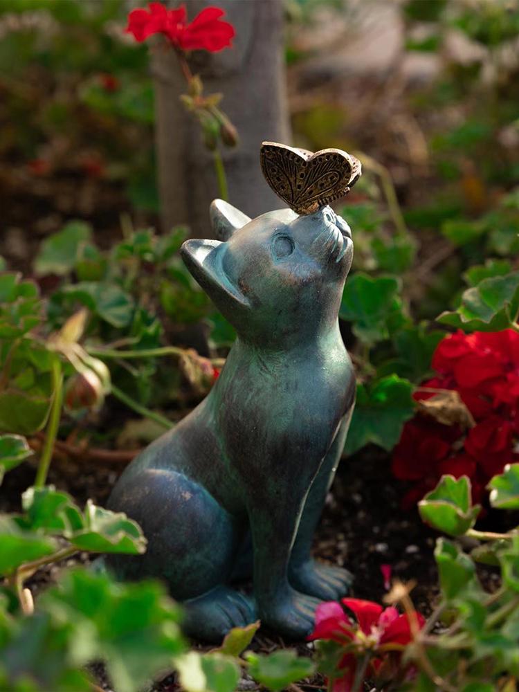 Cute Resin Cat Statue with Butterfly Indoor Outdoor Garden Decor Figurine