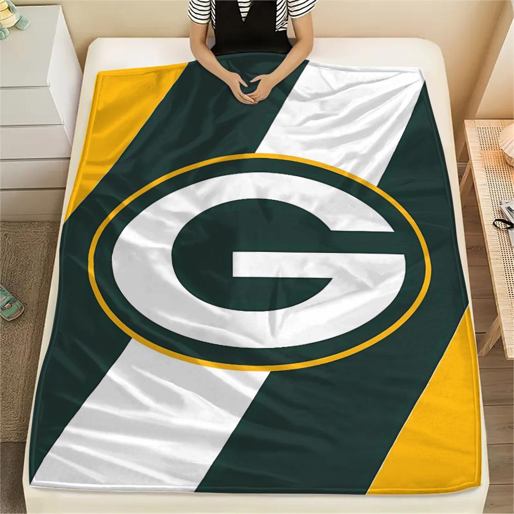 1Pc Green Bay Packers Print Flannel Blanket, High quality Comfortable for All Seasons, Home Decor, Warmth and Comfort, Perfect for Gifts