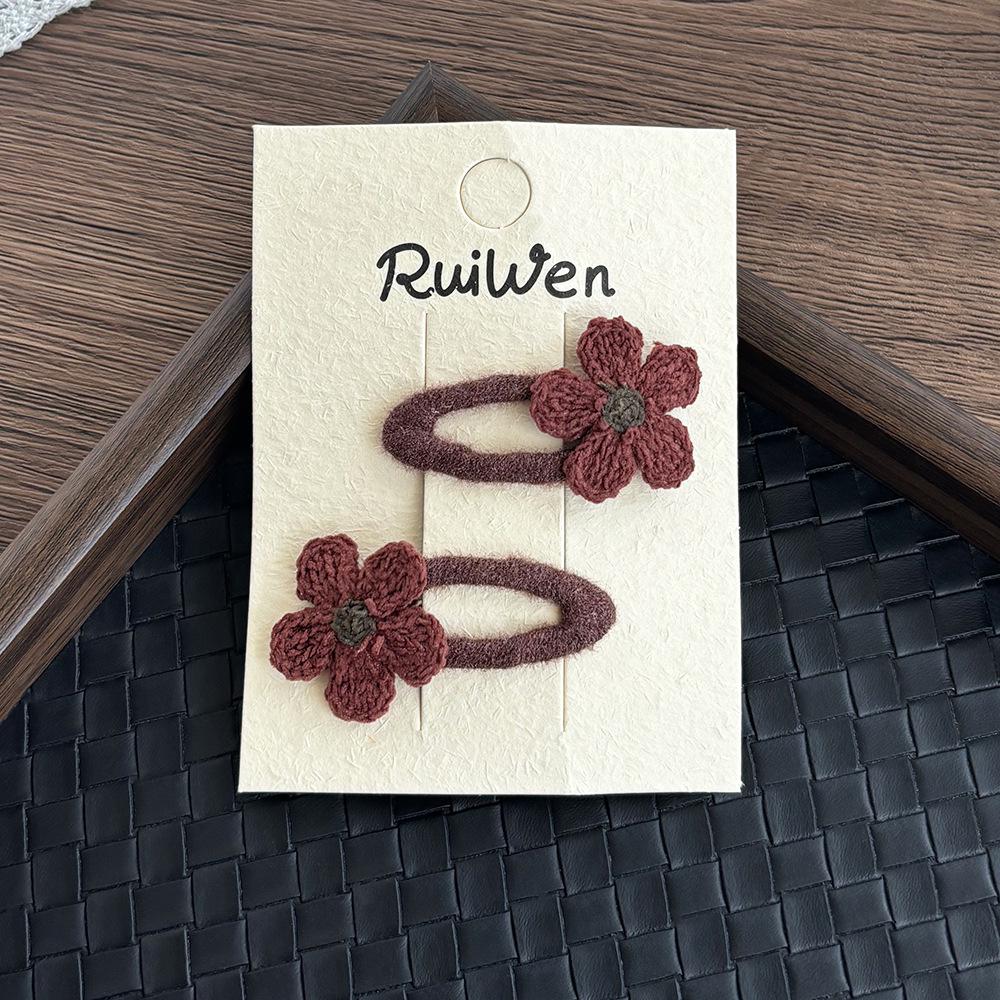 Children's Korean Style Dark Color Embroidered Flower Hair Clips, Autumn/Winter Collection
