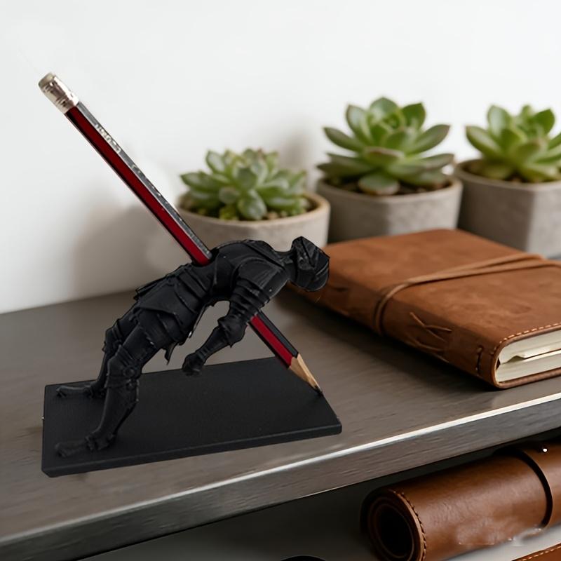 3D‑Printed Death Knight Pen Holder, Medieval Desktop Storage Organizer, Novelty Decorative Ornament for Desk