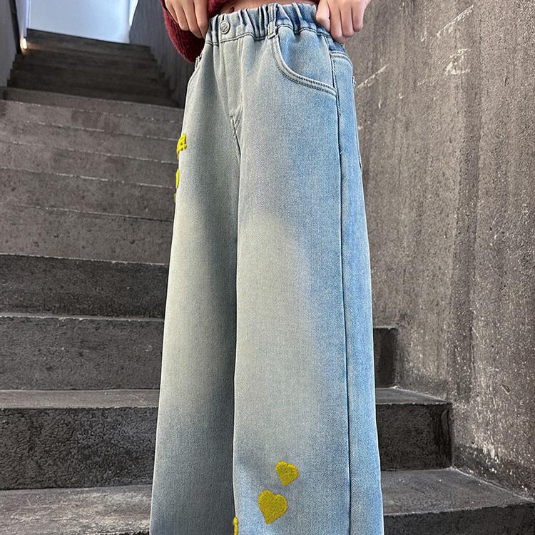 Girls' Jeans Spring and Autumn Children's Embroidered Heart Wide Leg Pants Straight Leg Pants Trendy Embroidered Pants