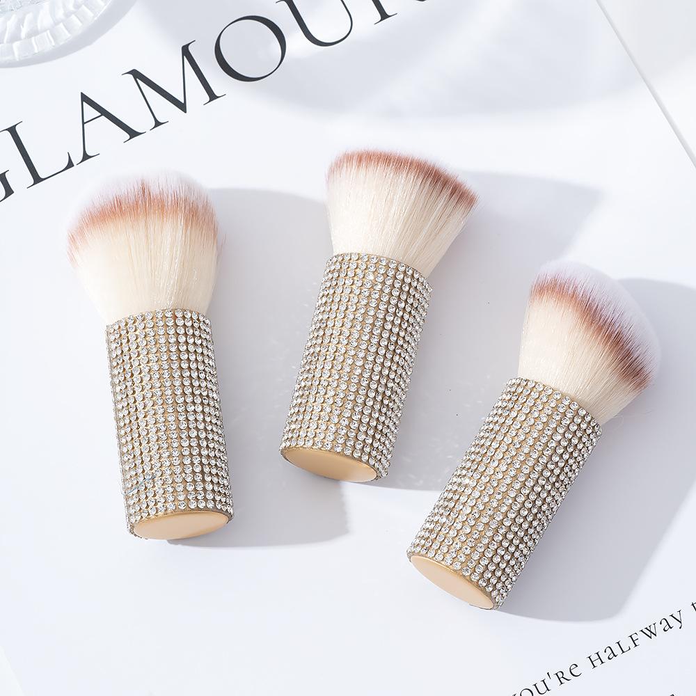 

Новая кисть для румян с алмазным покрытием, мягкие волоски, грибовидная головка, кисть для макияжа, хайлайтер, фиксирующая пудра, затем кисть для нанесения рассыпчатой пудры/тональной основы three-piece set белый