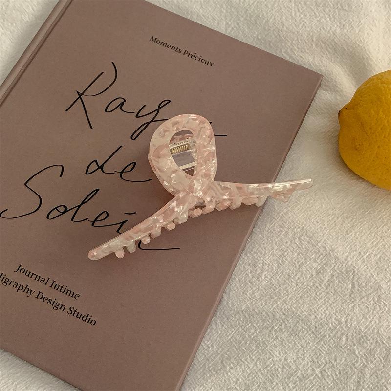 Korean Imitation Acetate High-End Shark Hair Clip - Elegant Hair Accessory for Stylish Looks