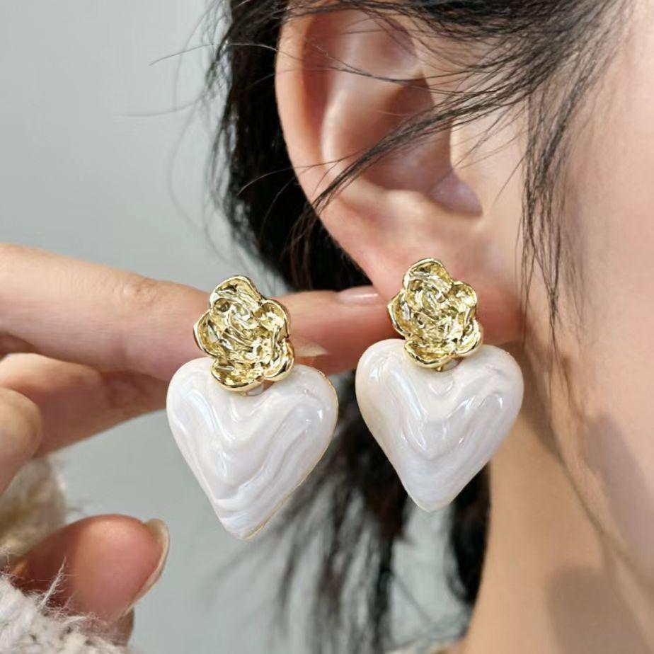 French white love stud earrings temperament celebrity style heart earrings personality exaggerated earrings