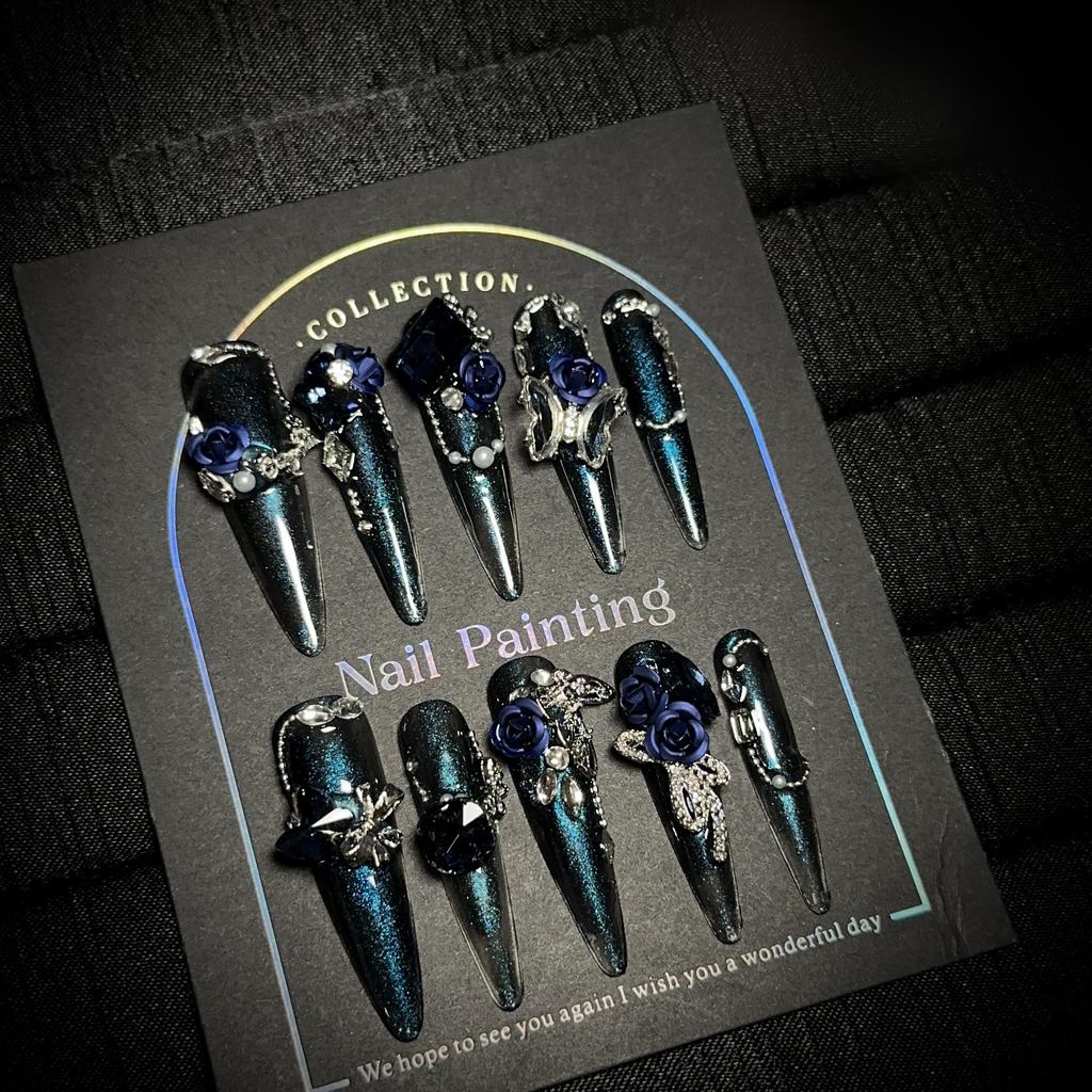 Handgefertigte Luxus-Press-on-Nägel Lang Mandel Französische Spitze Glitzernde Falsche Nägel 3D Strass Designs Acrylnägel Wiederverwendbare Klebenägel für Damen