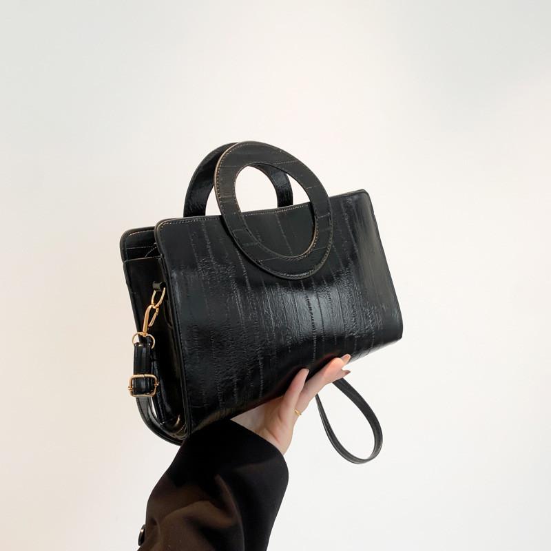 Trendy Fashionable Small Square Handbag With Spacious Interior For Everyday Use