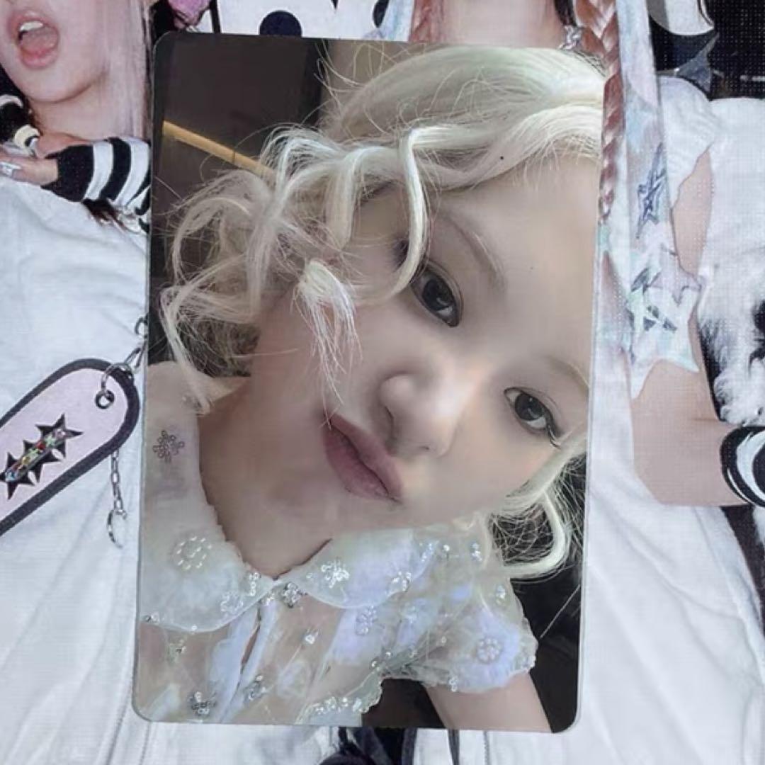 

[Б/У] BLACKPINK Rosé rosie QQmusic Лимитированная Торговая Карта C