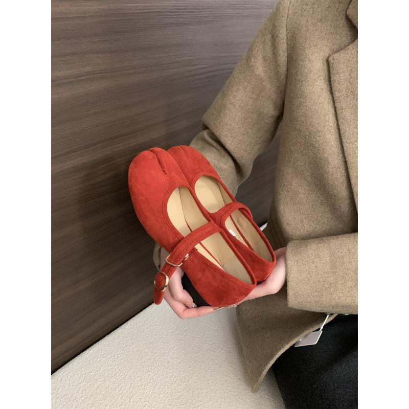 Flat-bottomed Gentle Evening Shoes French Single Shoes Women's Summer 2025 New Soft-soled Pig's Trotters Split-toed Shoes Mary Jane Ladyshoes