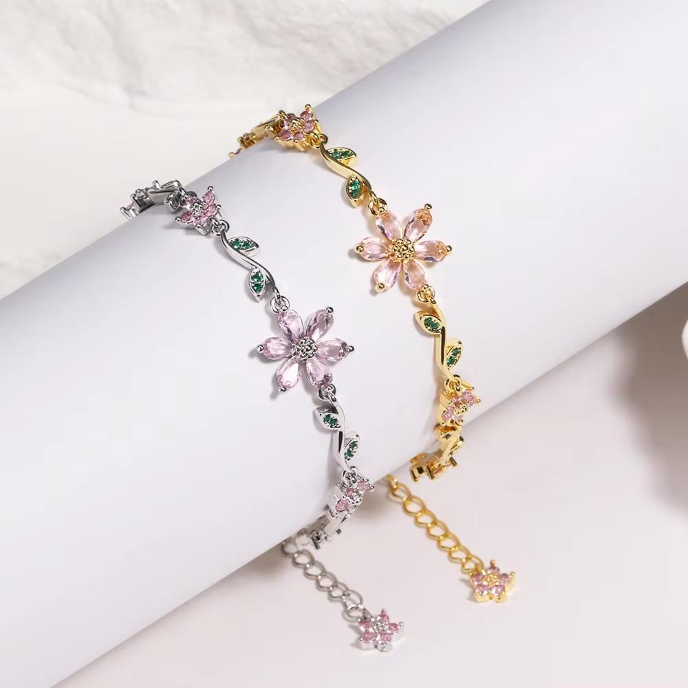 Luxury Green Leaf Flower Bracelet Fashion Shiny Rhinestone Bangle For Women