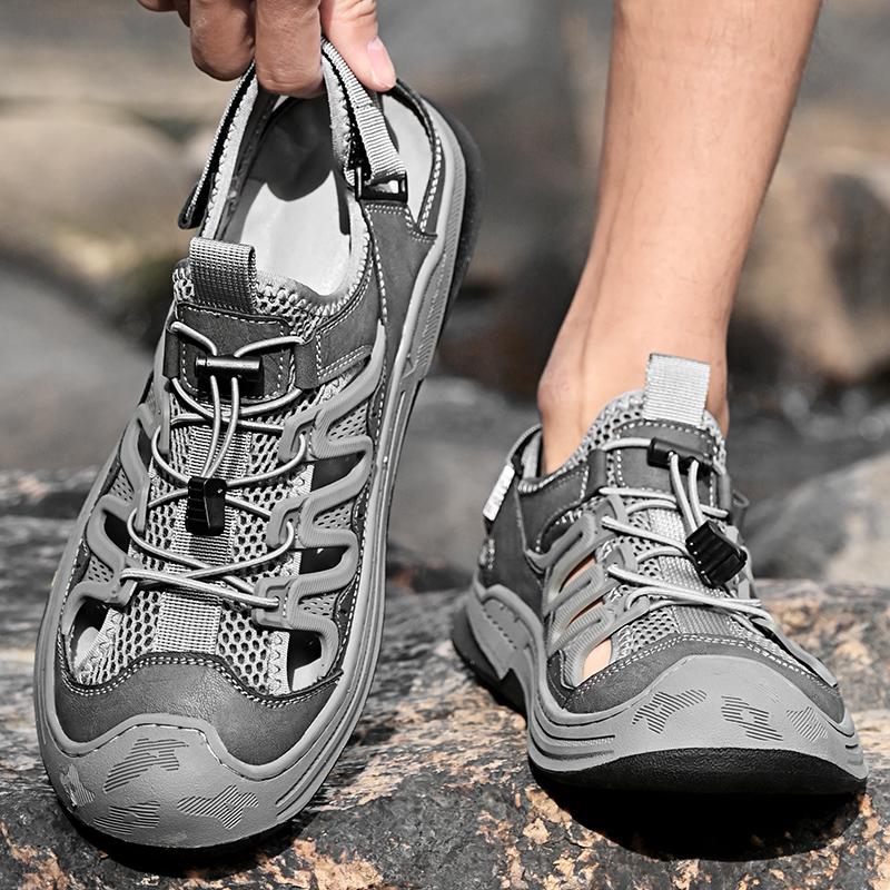 Fashion High-quality Men Young Ventilation Soft Sole Seaside Sandals Summer Outdoor Lightweigh Non-slip Comfortable Grid Beach Sandals