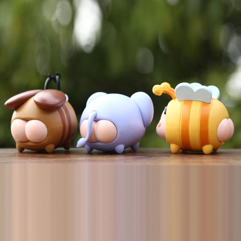 Animal Cosplay Series: Shin-chan Bee, Panda, Elephant, Rabbit Figures - Trendy Play Blind Box Ornaments