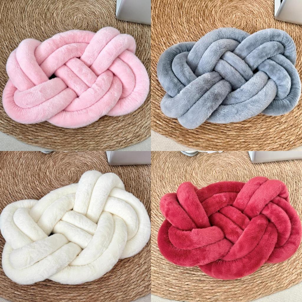 Nordic Circular 8 Shape Cushion With Plush Cover For Sofa Decor