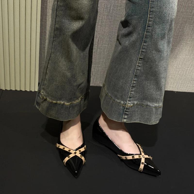 Fashion 2025 Summer and Autumn New Pointed Rivet Single Shoes Women's Small Inside Heightened Pumps