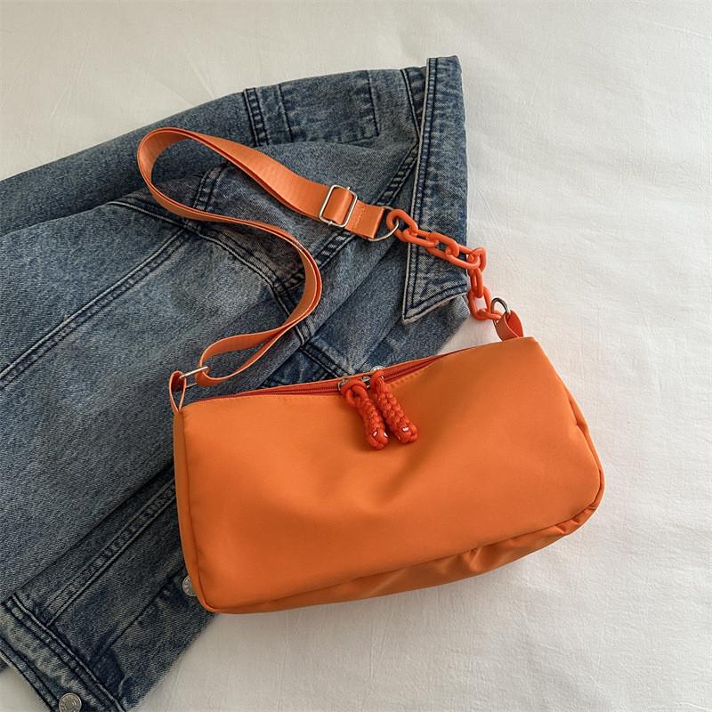 Fashionable Trendy Simple Shoulder Bag Unique Casual Commuter Pillow Bag For Women