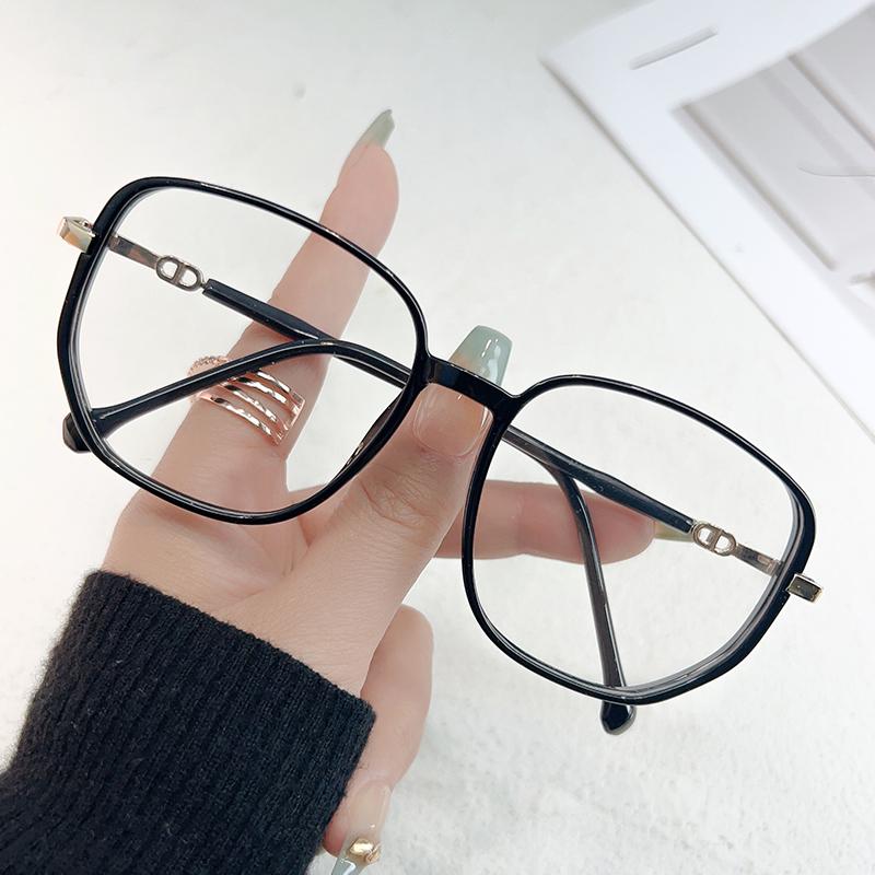 Anti-Blue Light Glasses Metal Square Eyewear Women Men Simple Luxury Eyeglasses Blue Light Blocking Man Lady Computer Eyeglas