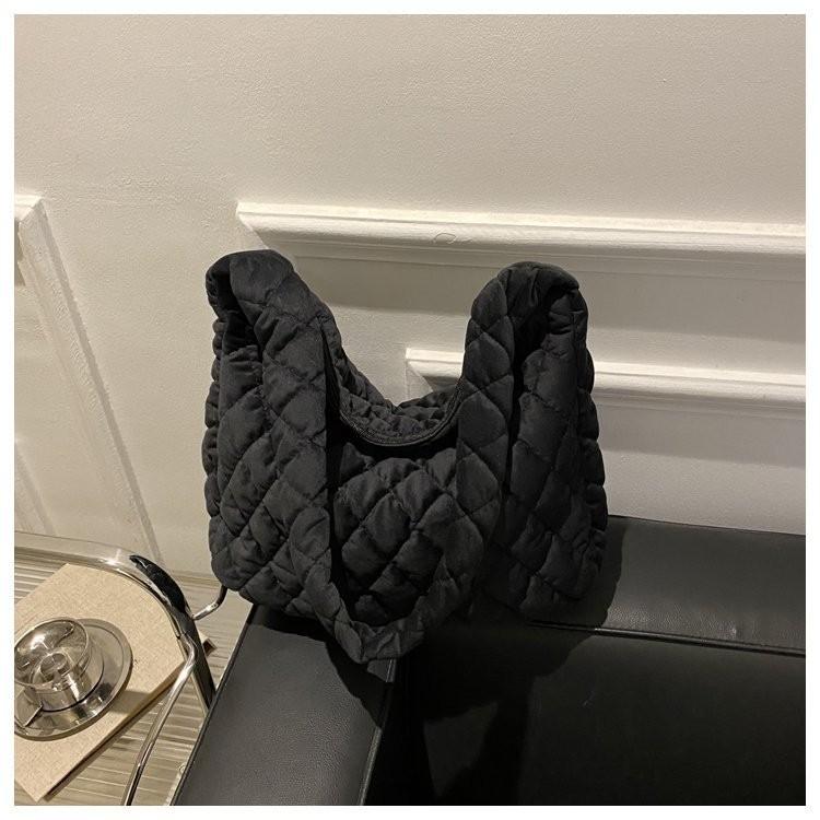 

Elegant Soft Cotton Underarm Bag In Gorgeous Purple Green Blue Black Color Options чорний