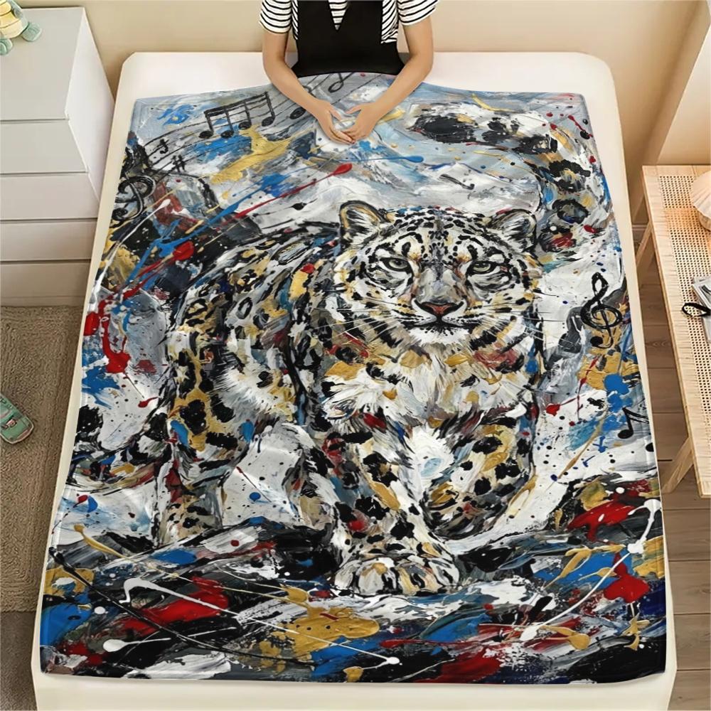 Snow Leopard Animal Print Flannel Blanket, High Quality Comfortable for All Seasons, Home Decor, Warmth and Comfort, Perfect for Christmas Gifts112