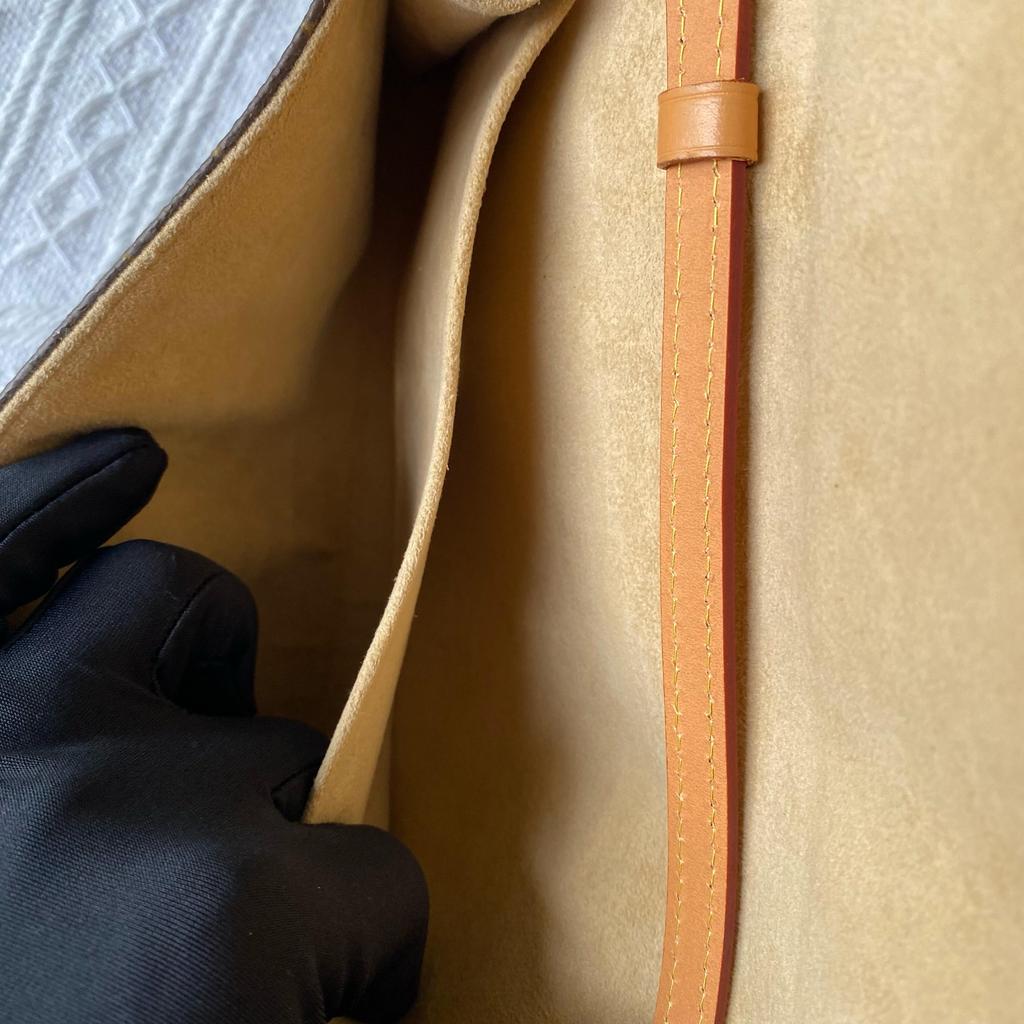 [Pre-Owned] Monogram Twin GM Classic Orange Shoulder Strap Canvas Leather Crossbody Bag - Very Good #1DT5QCU