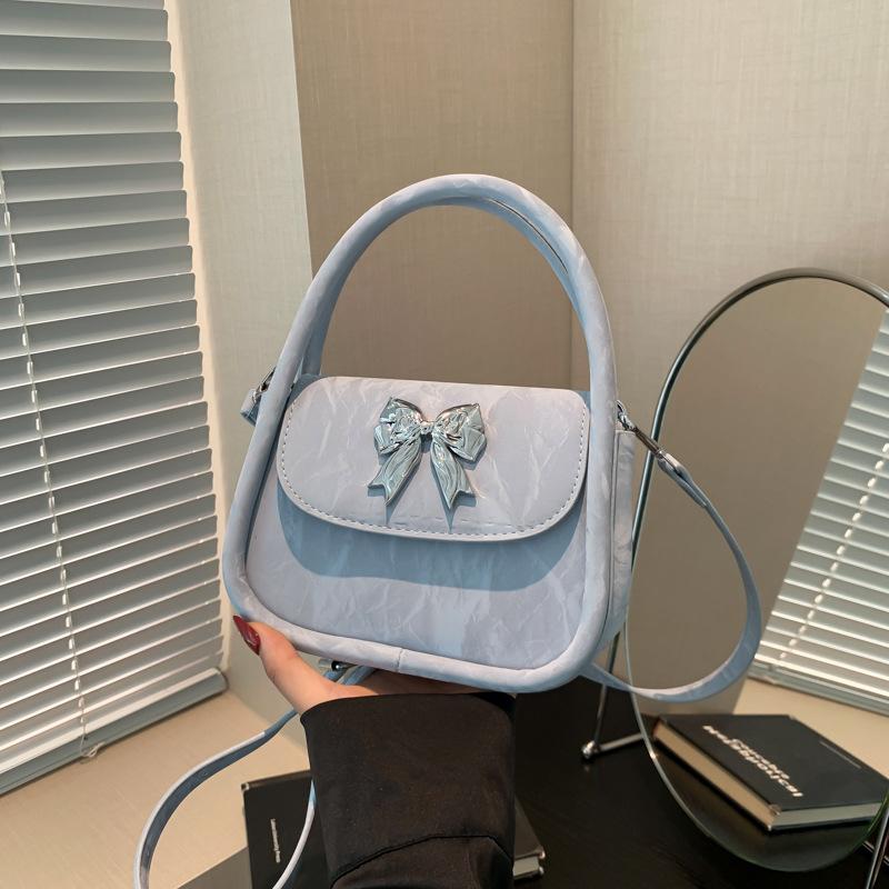 

2025 winter new French personality trend fashion underarm bag foreign style simple texture shoulder crossbody saddle bag чёрный