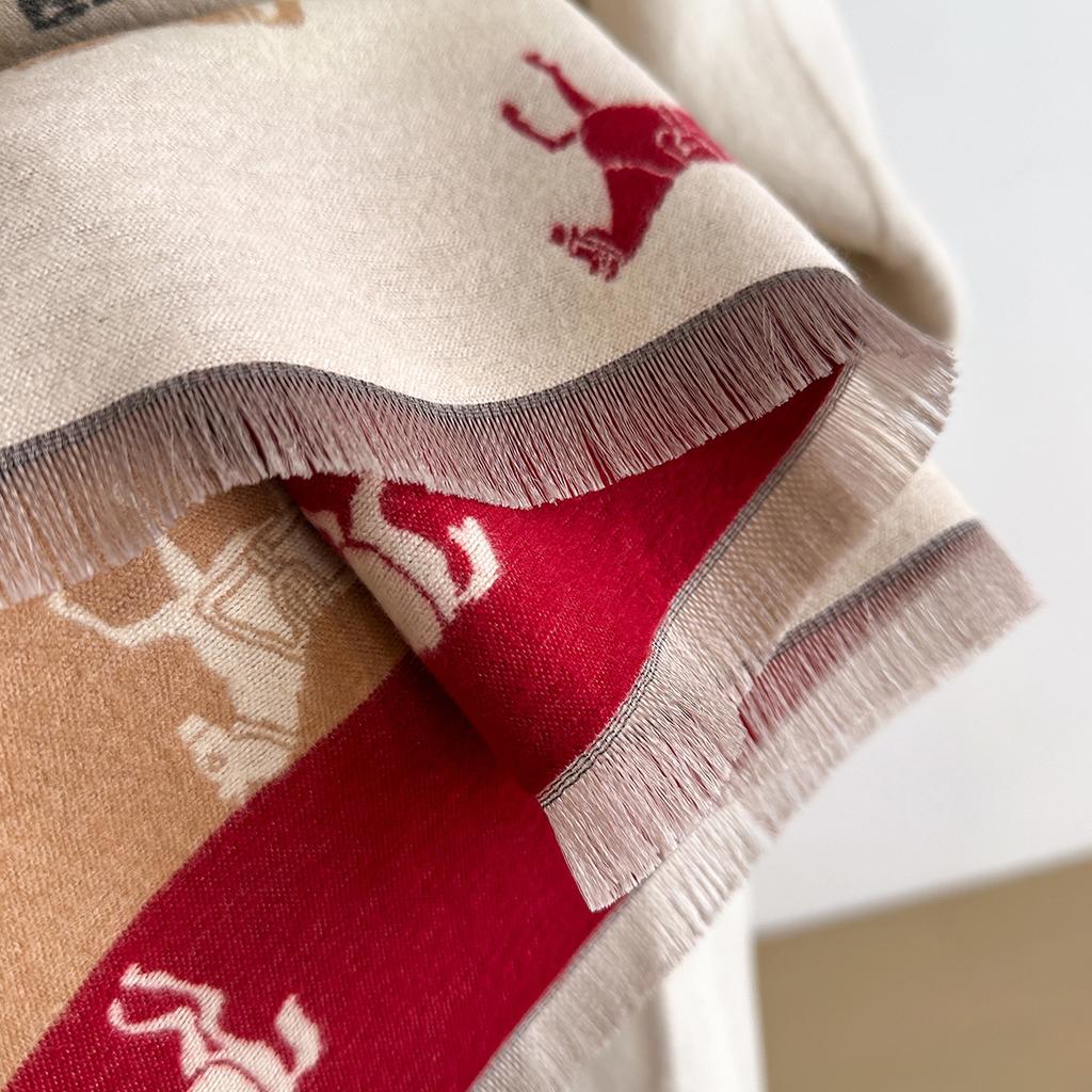 Autumn And Winter Warm Imitation Cashmere Scarf Women'S Double-Sided Cute Cartoon Horse Color Matching Thickened Scarf Empty Shawl