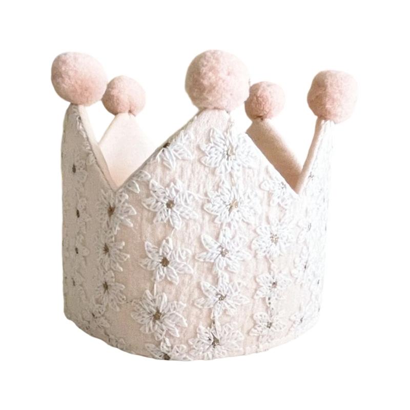 

Royal Crowned Hat for Infant Photography Lace Fabric Handmade Floral Embroidery 100 Days Celebration Party Headwear бежевий