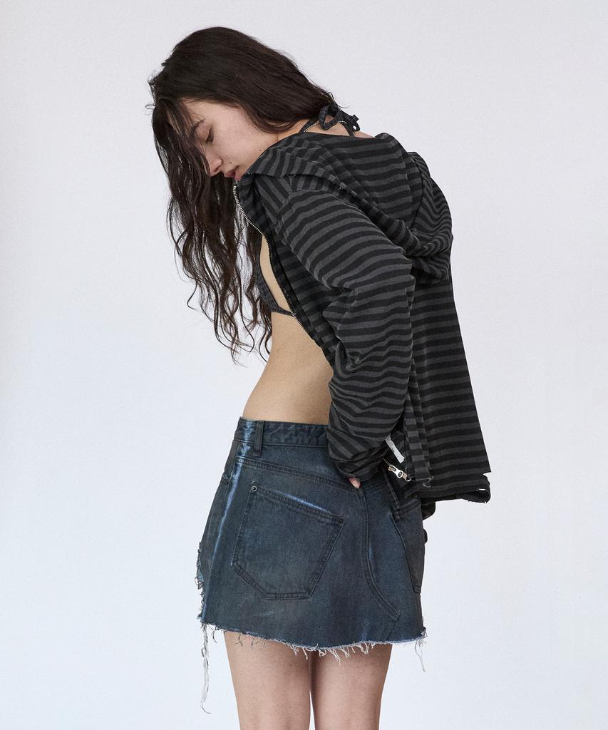 Holpeipeo Dirty Wash Damaged Denim Short Skirt (Black)