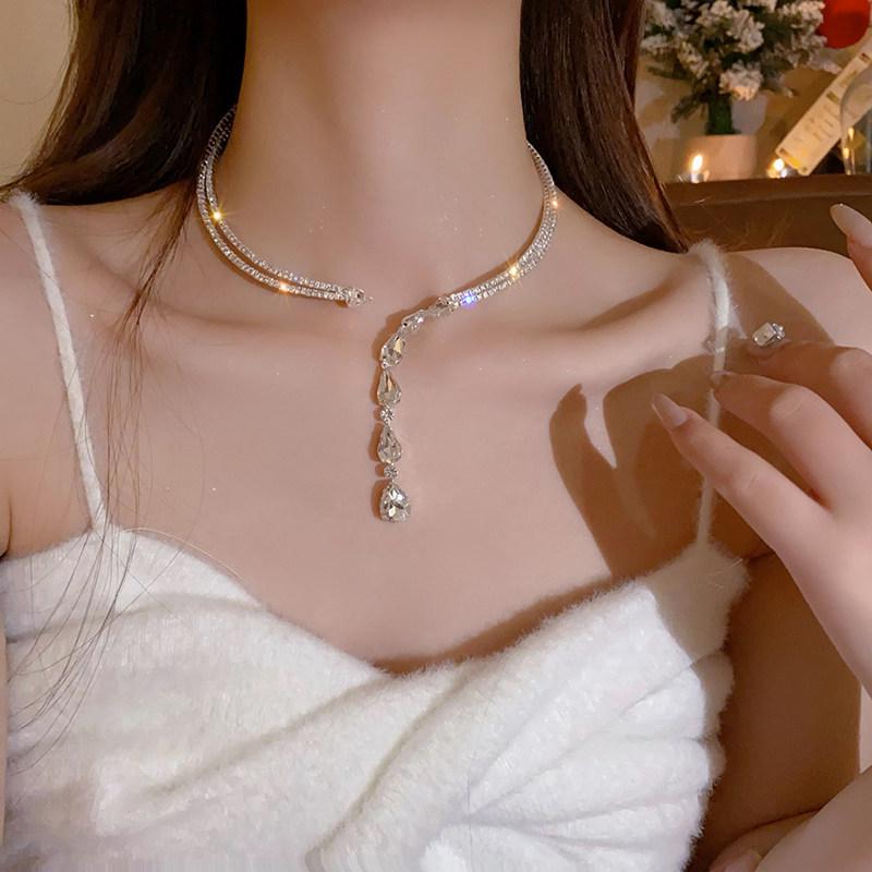 Elegant Zircon Water Drop Tassel Necklace: Double-Layer Light Luxury Collarbone Chain
