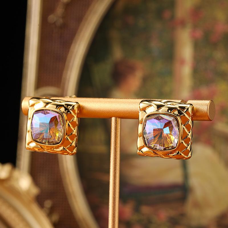 SUYU Zircon Trend New Design Square Vintage Earrings Niche Women's Light Luxury Earrings Holiday Gifts Fashion Accessories