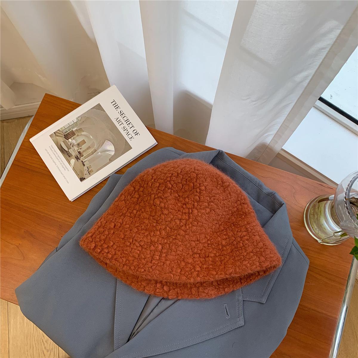 

Autumn and winter models show a small face, retro bucket hat, women s ins lamb wool versatile dome thermos hat M(56-58cm) brick червоний колір