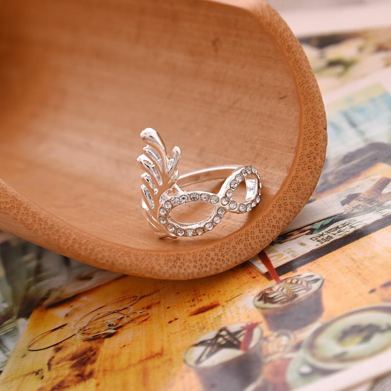 

J533 Yiwu Fashion Mask Ring Diamond Gold Plated Women Flash Diamond Tail