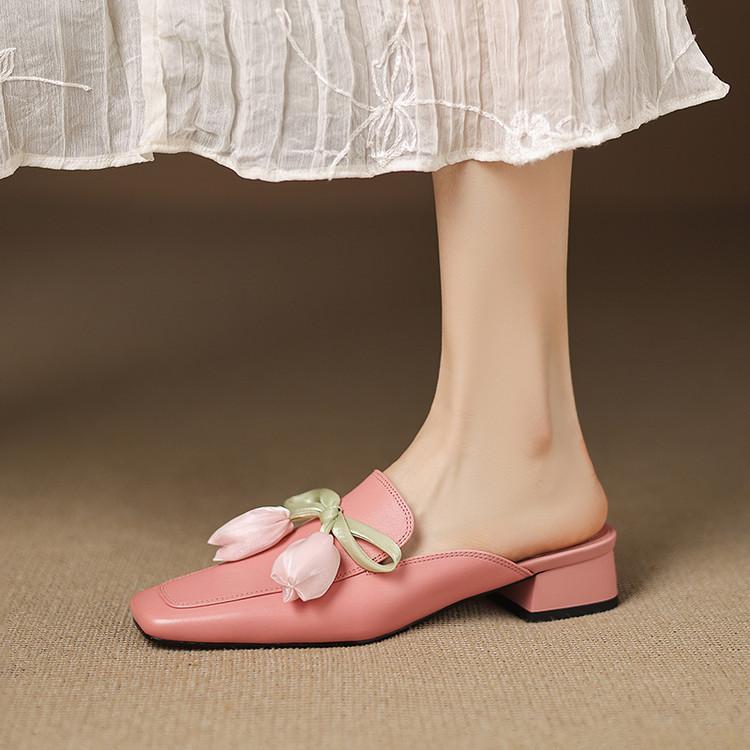 Fashion New Summer Slippers Genuine Leather Slippers for Women Fashion Flower Decoration Square Toe Low Heels Cover Toe Slippers Sandals